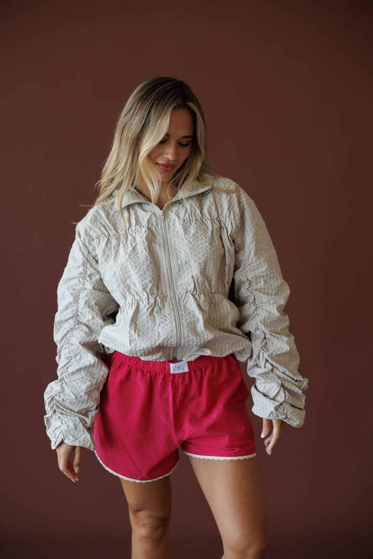 beige