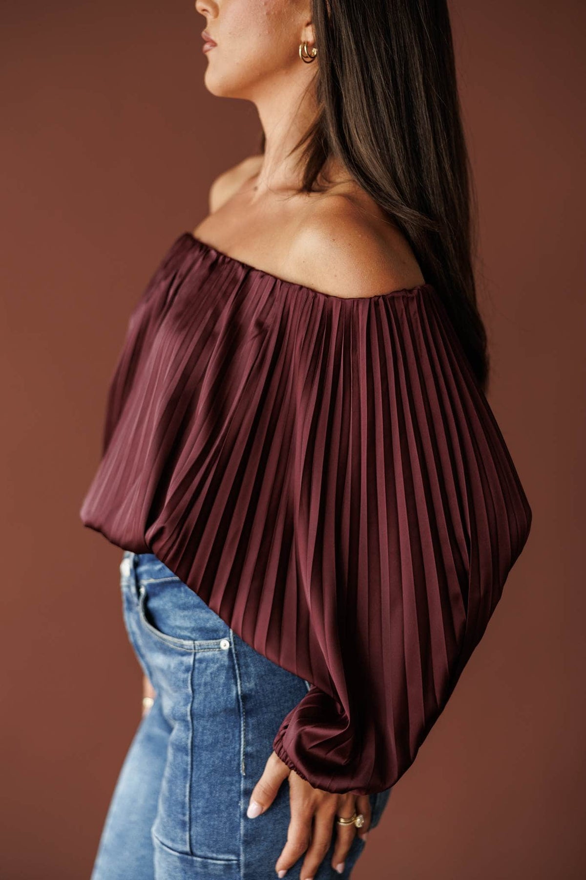 Wine Pour Off Shoulder Top, in wine, close side view of the pleated sleeve