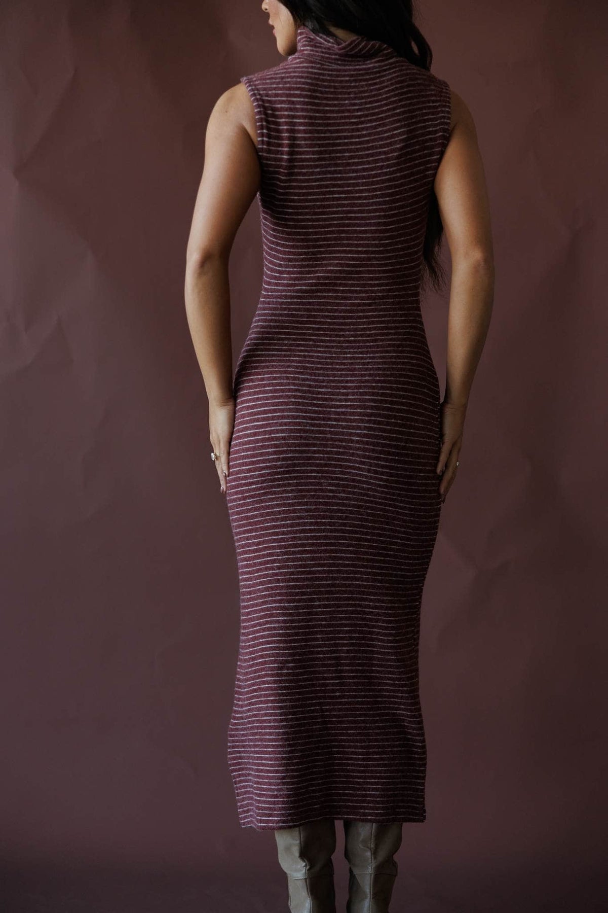Merlot ribbed sleeveless midi dress