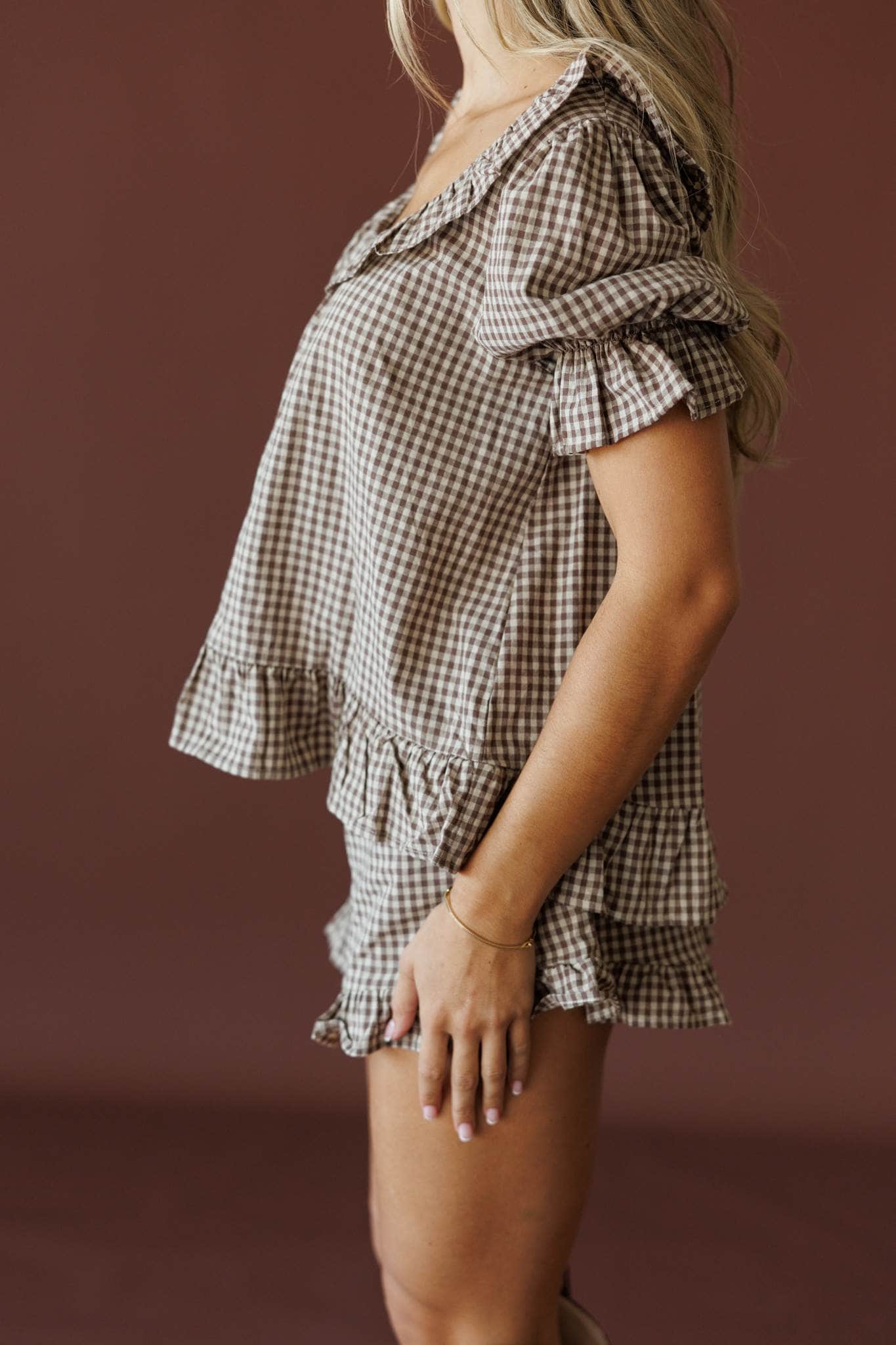 beige/brown