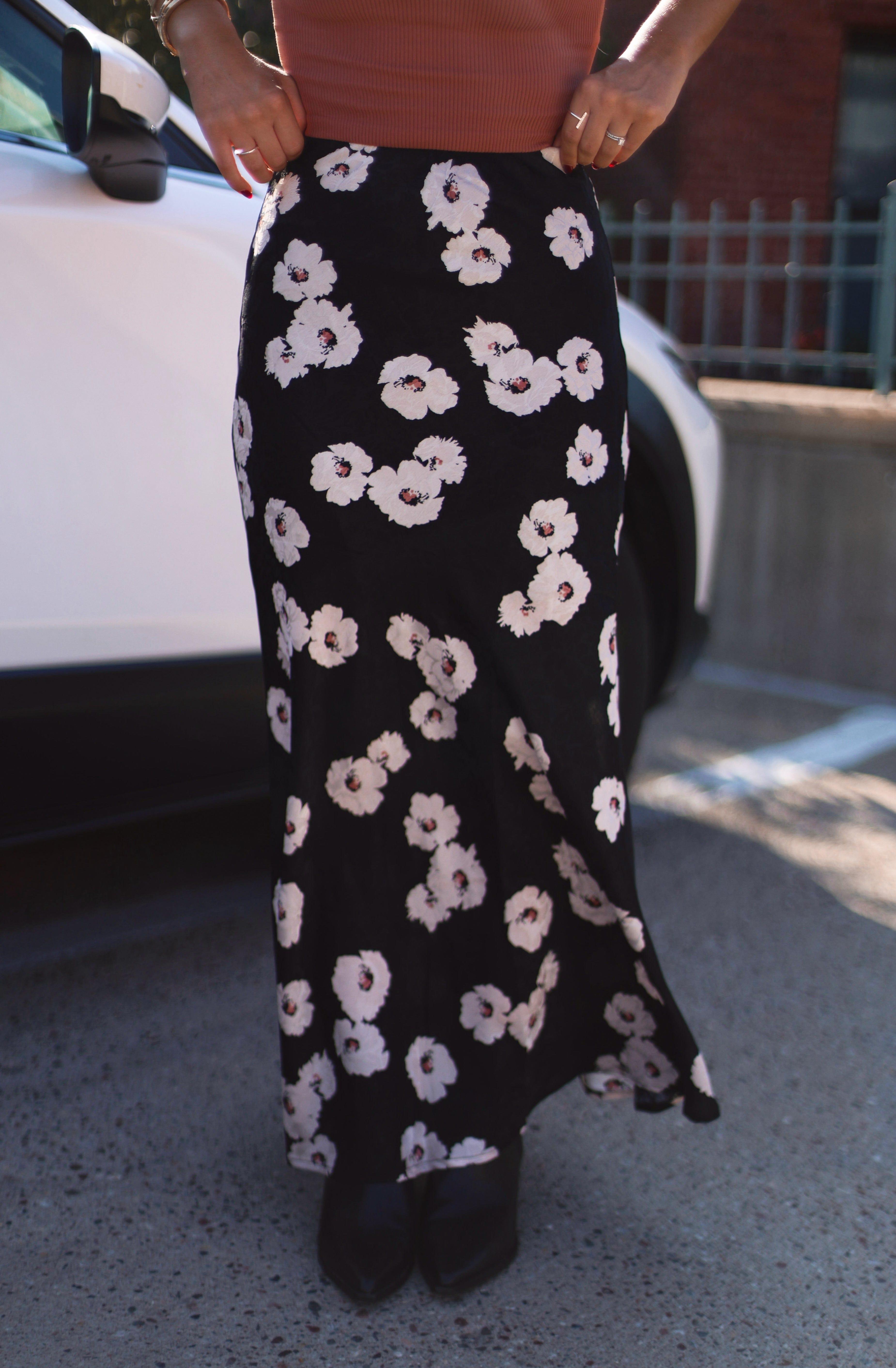 Secret Rumor Floral Skirt Promesa