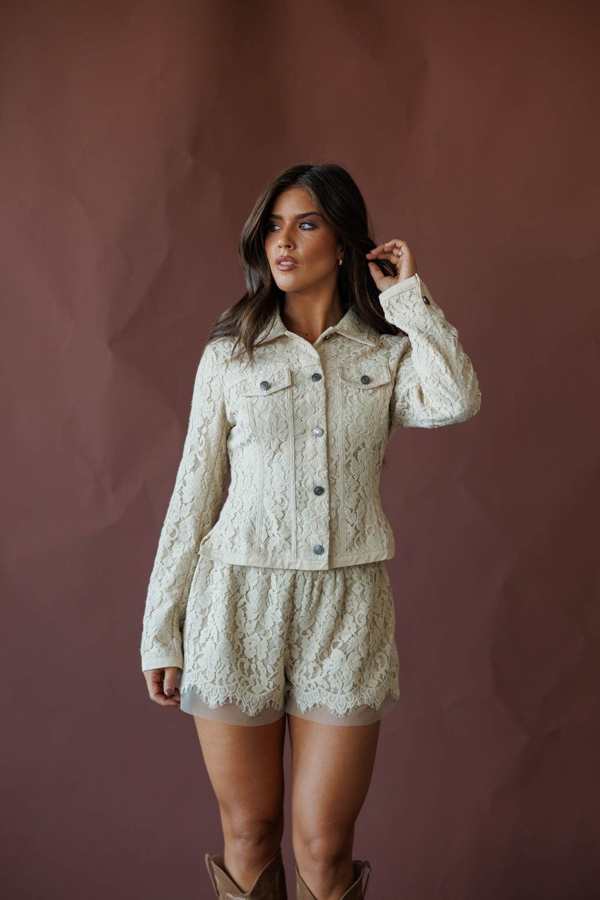 Cream lace shorts