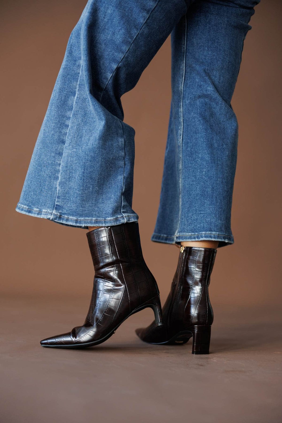Tall leather boot