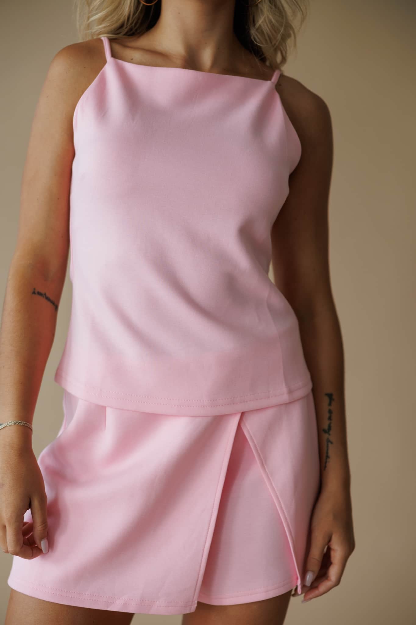 pink