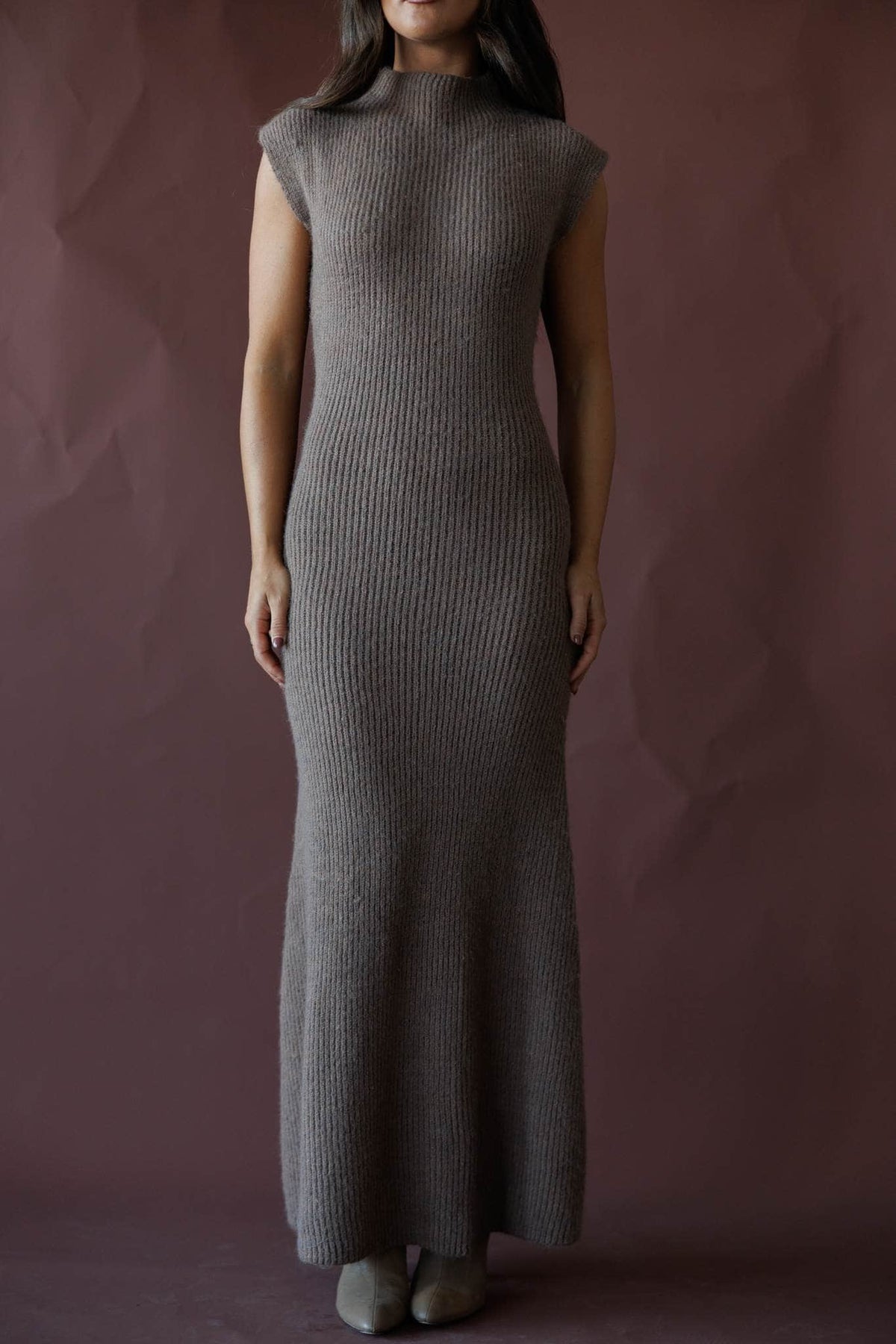 Mock neck ribbed knit maxi dress