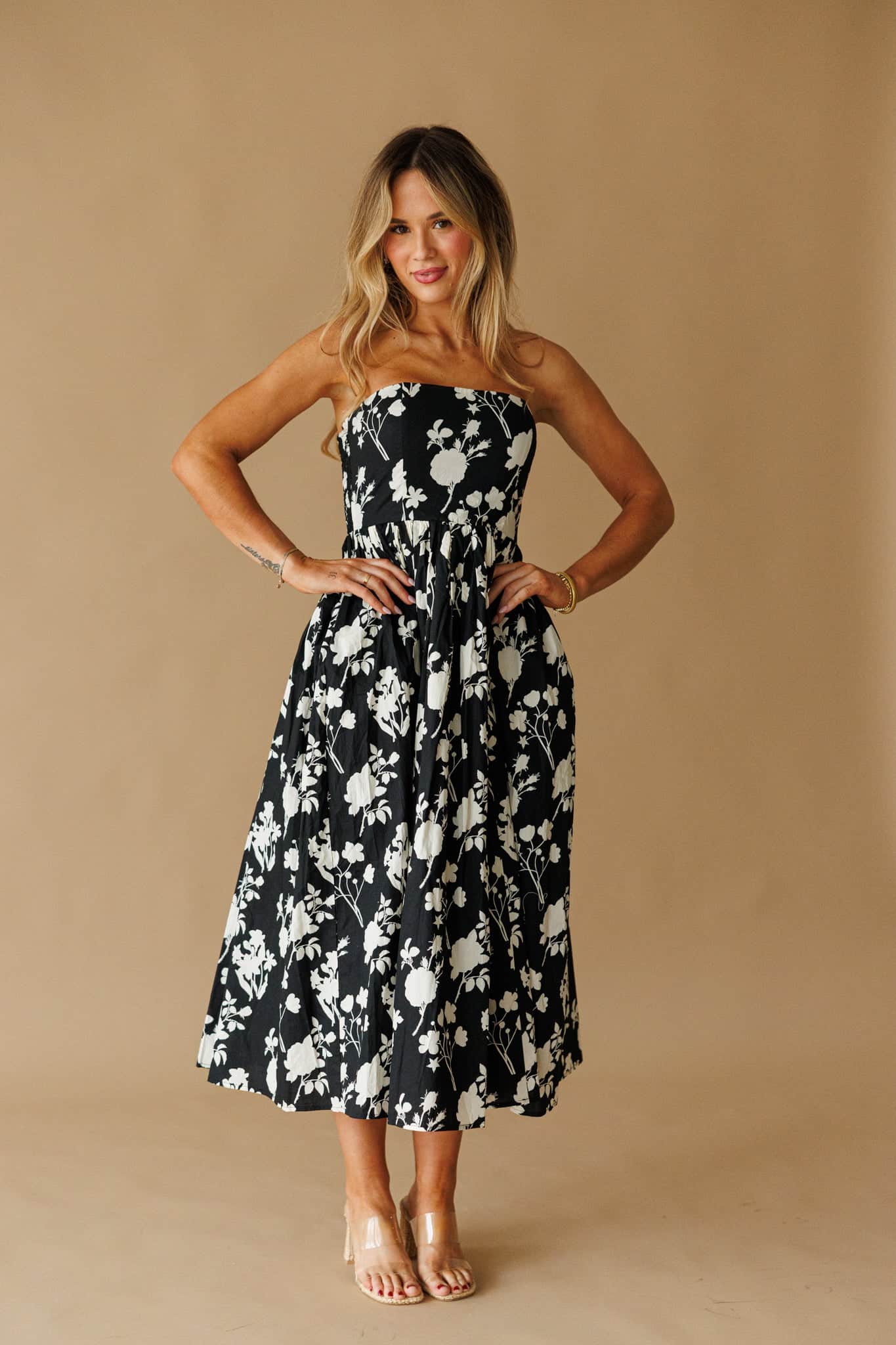[Pre-Order!] Black Magnolia Dress