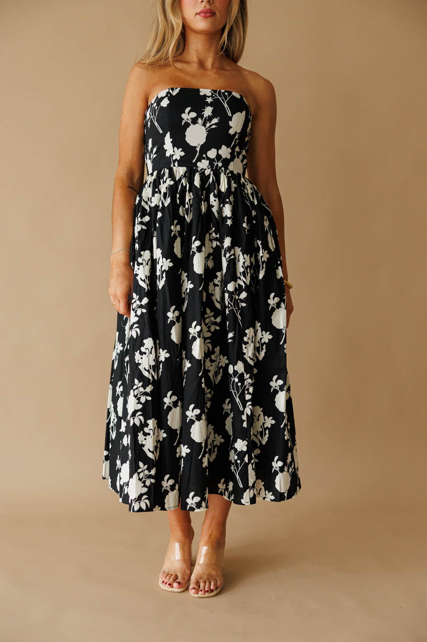 [Pre-Order!] Black Magnolia Dress