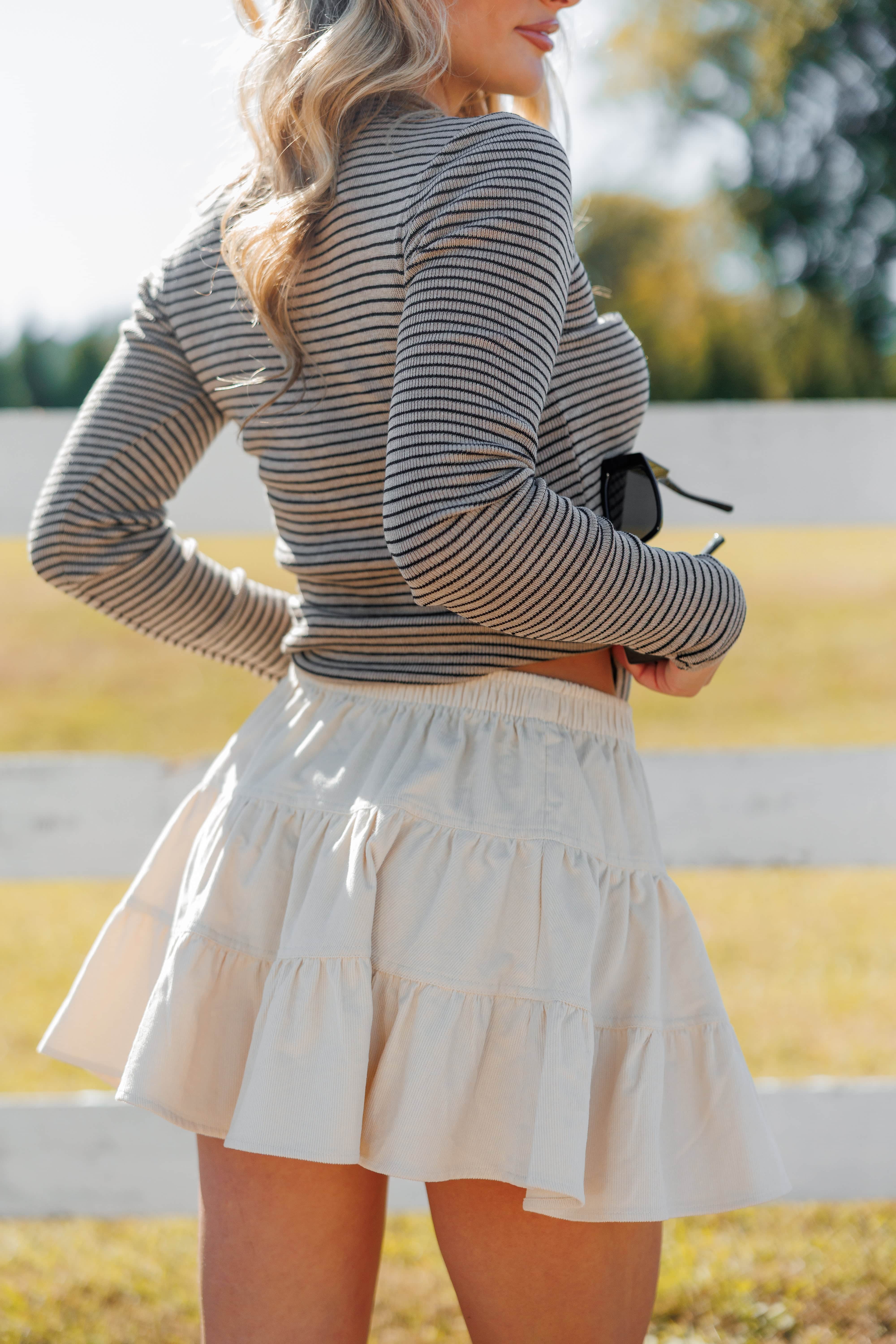 taupe/black