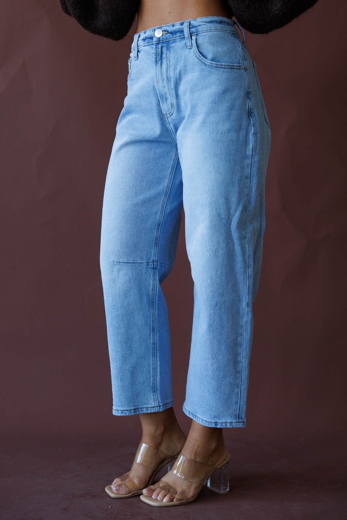 Light wash barrel leg jeans