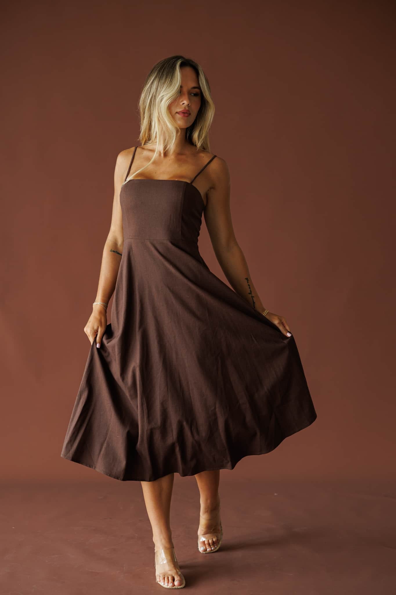 [Pre-Order!] August Lane Linen Dress