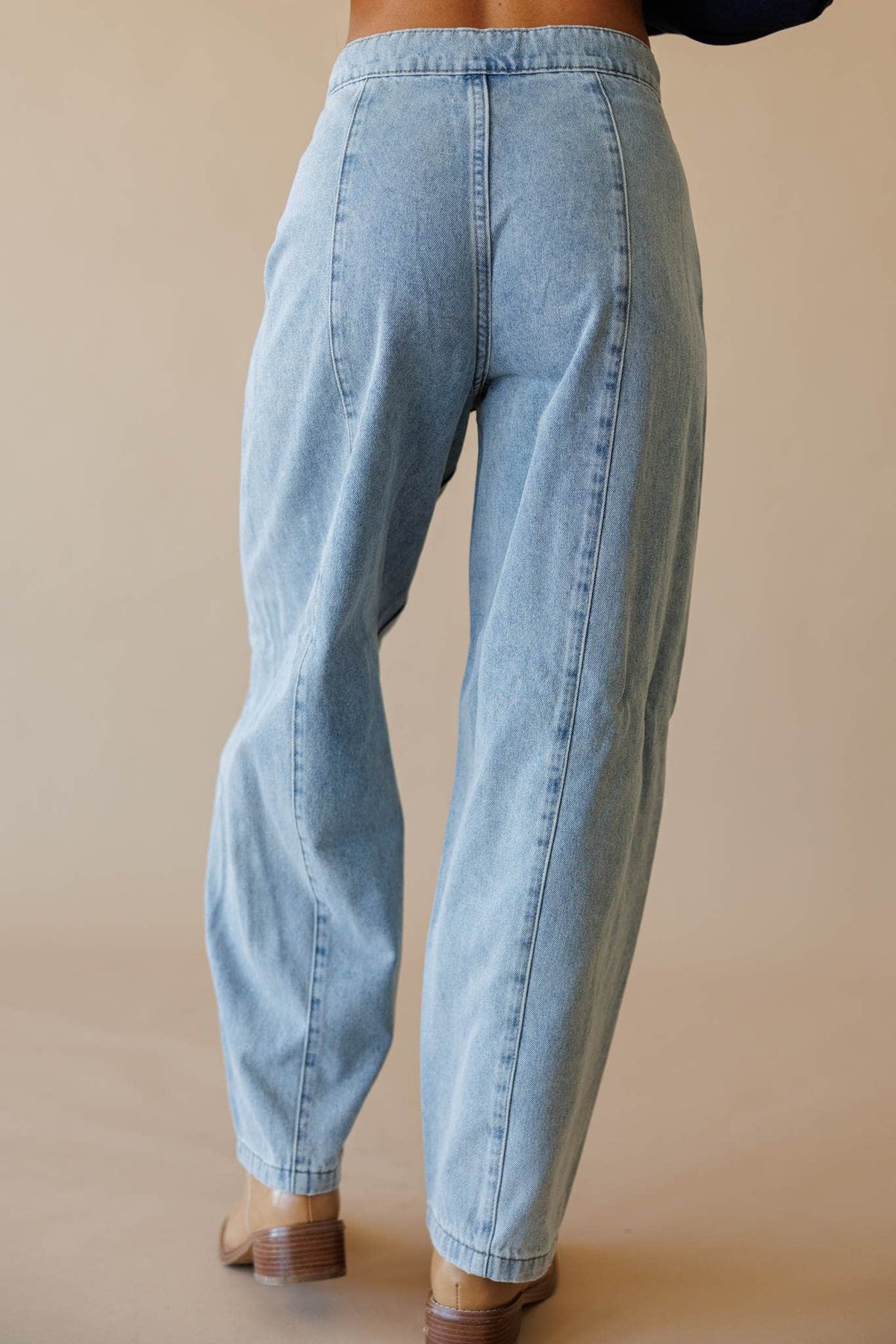 Light wash denim barrel leg pants