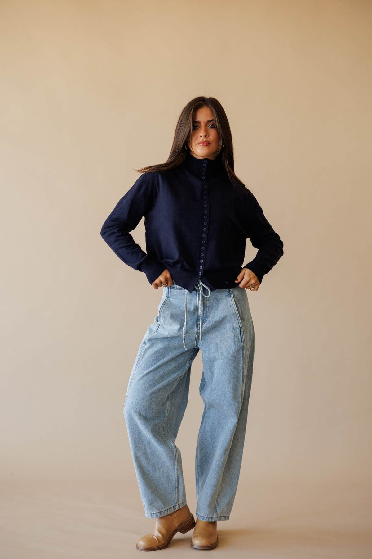 Light wash denim barrel leg pants