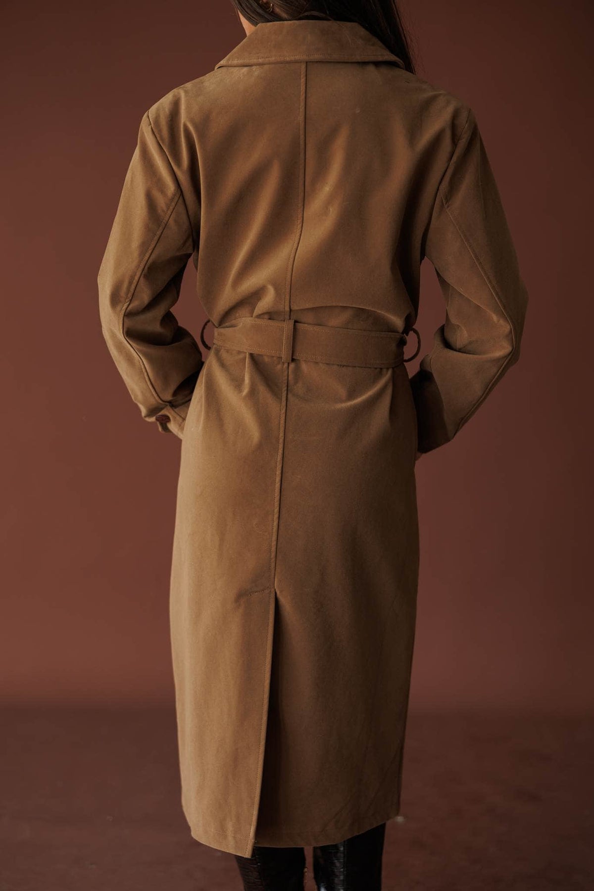 The Estate Walk Trench, in taupe, back view of the trench