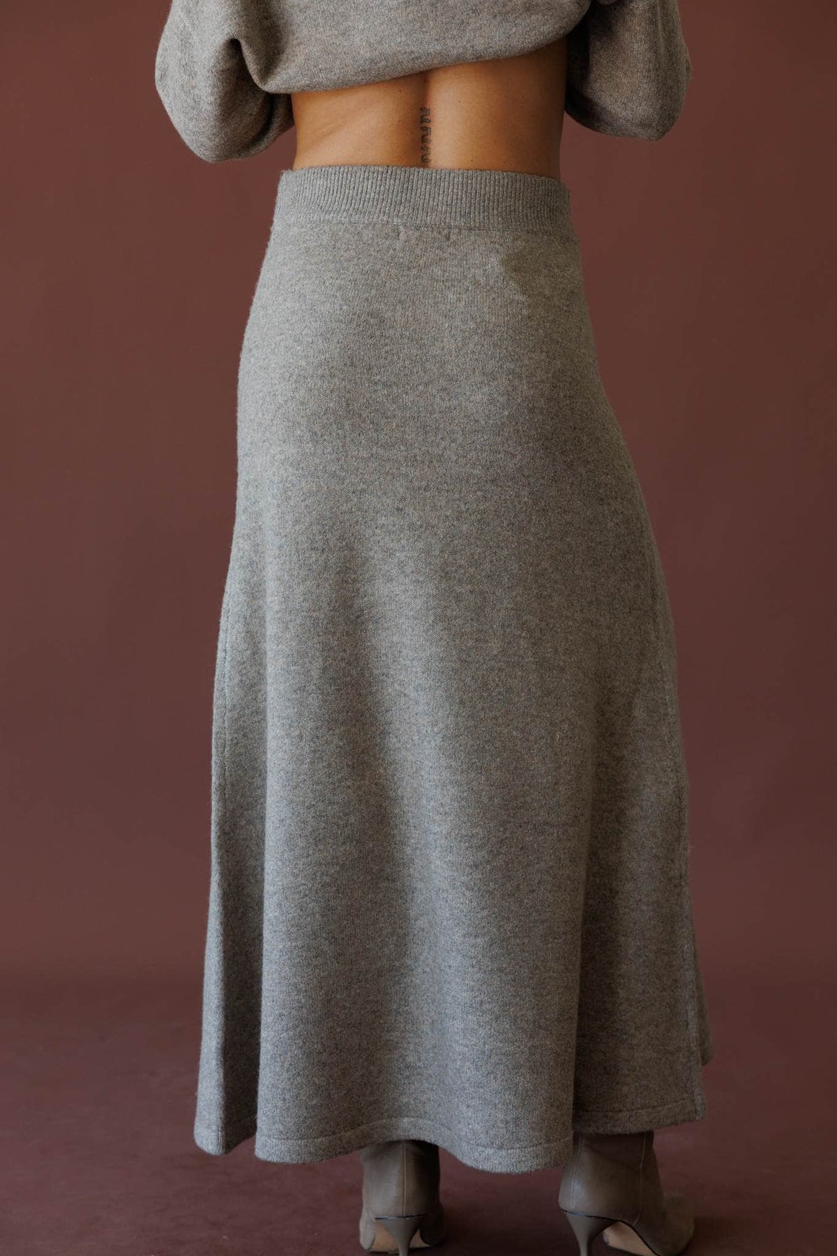 Grey knit maxi skirt